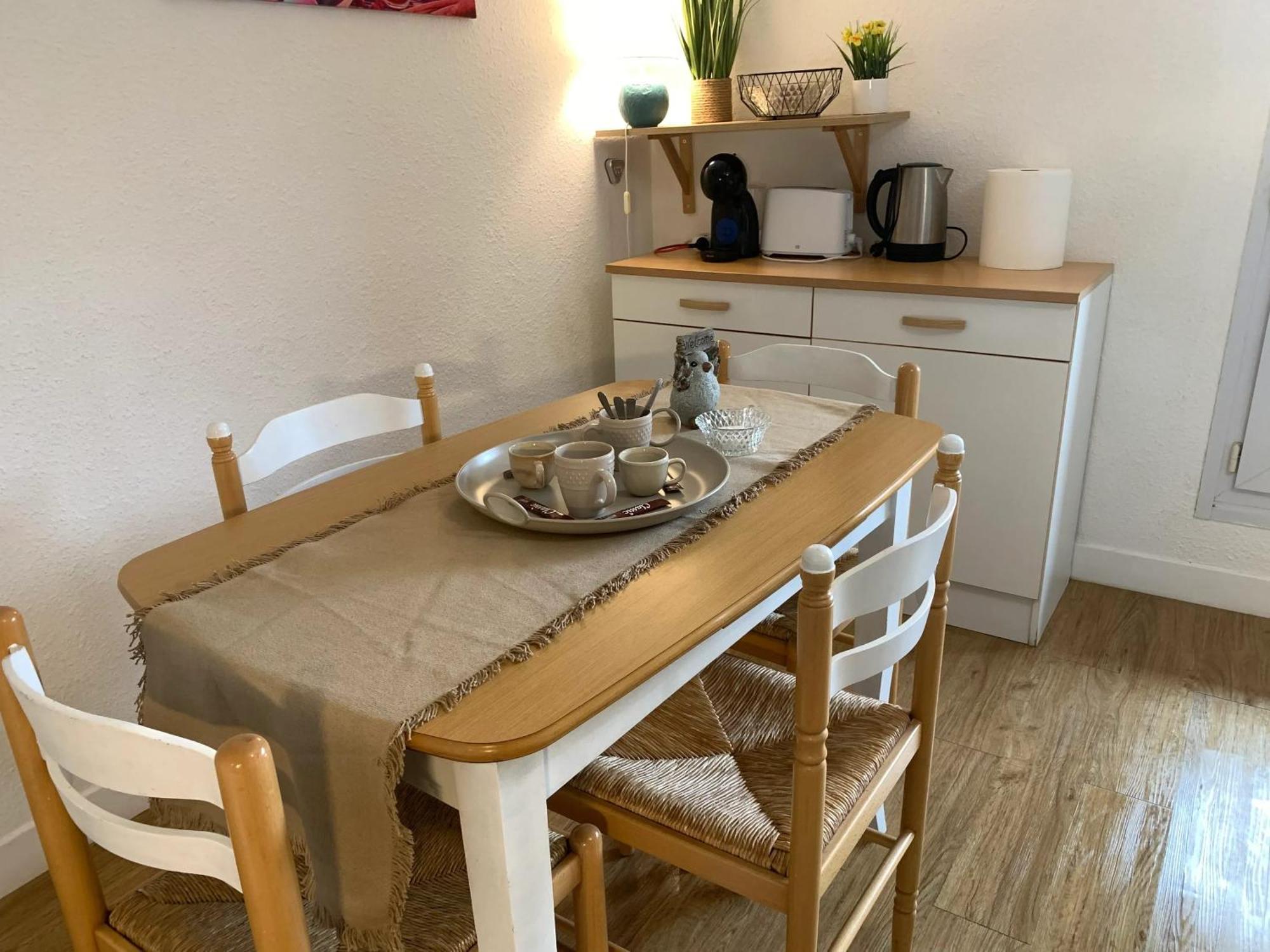Appartement Charmant A Bagneres De Bigorre 56 M² Avec Balcon Buitenkant foto