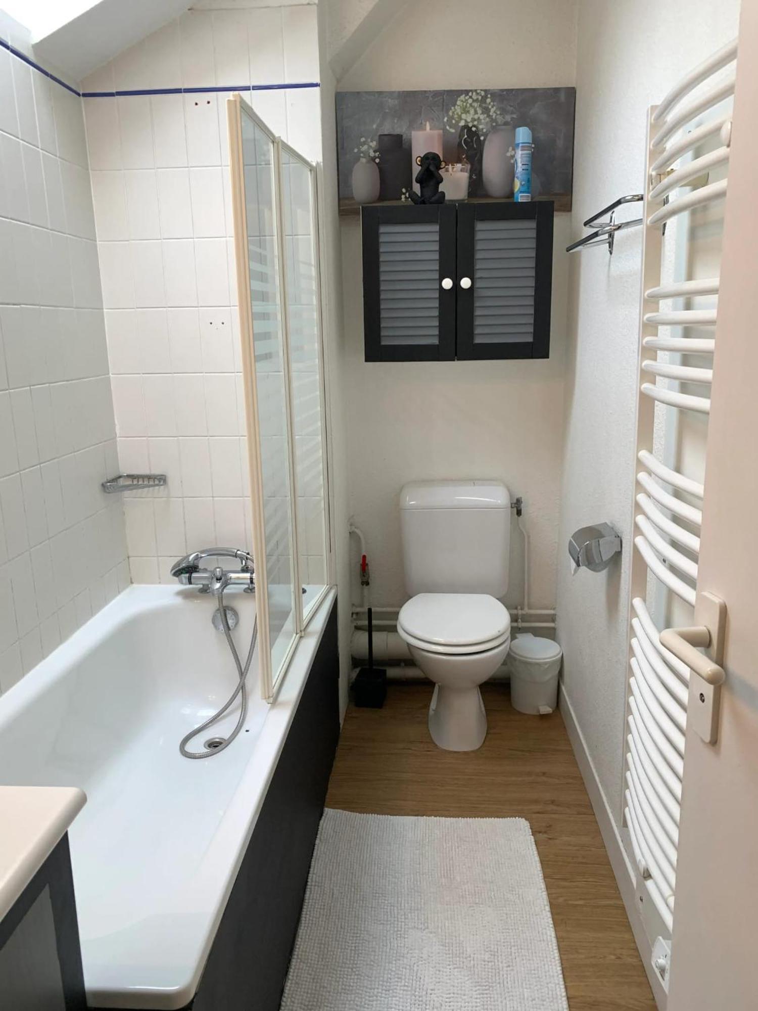 Appartement Charmant A Bagneres De Bigorre 56 M² Avec Balcon Buitenkant foto