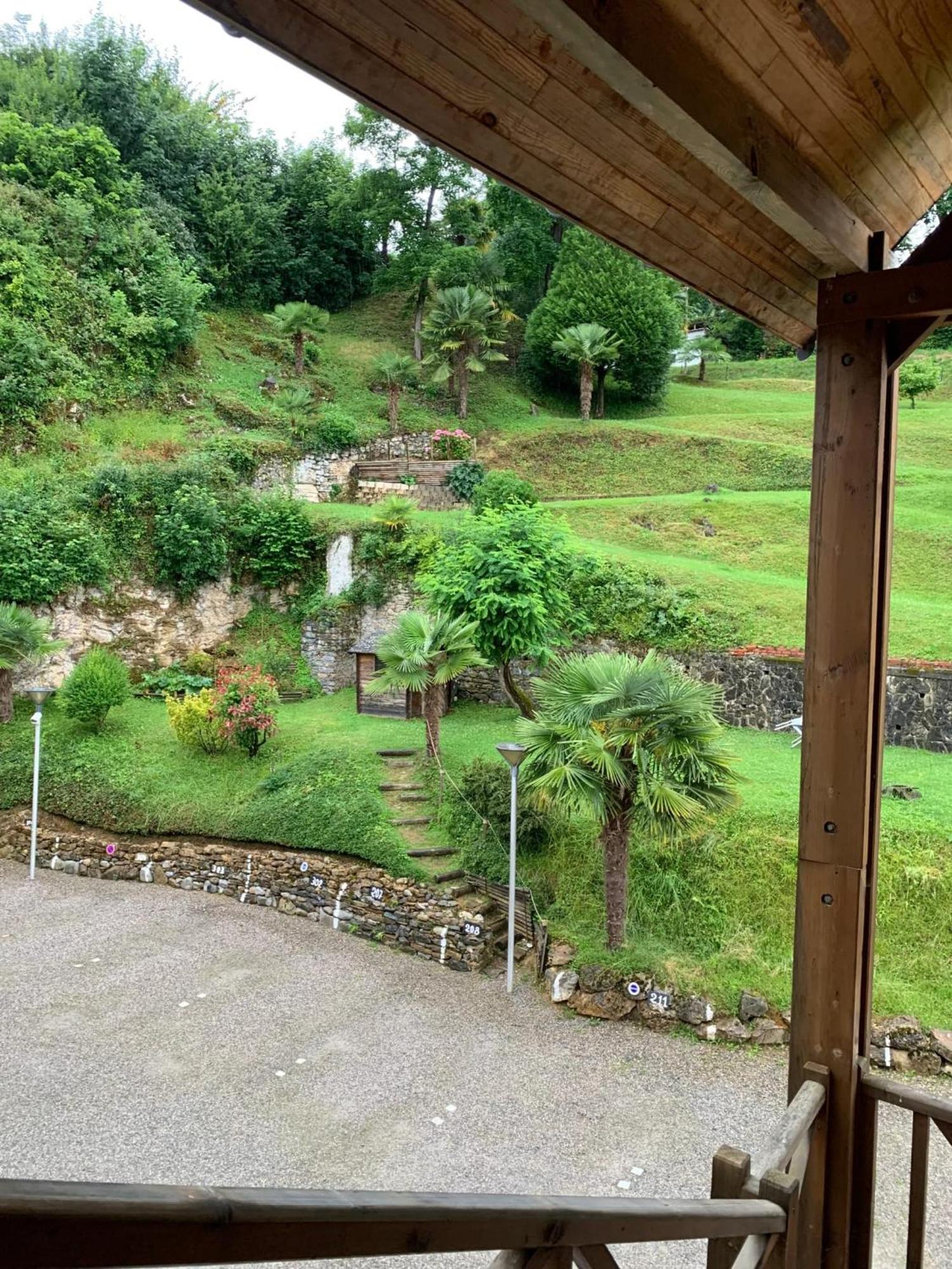 Appartement Charmant A Bagneres De Bigorre 56 M² Avec Balcon Buitenkant foto